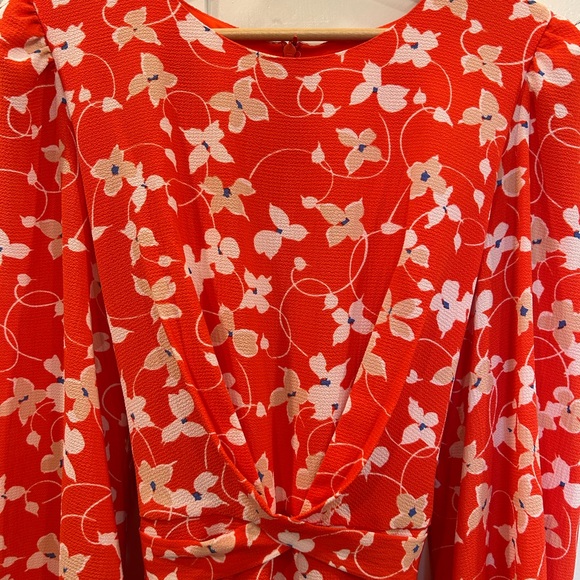 Eliza J Red and White floral Sheath Dress with Bishop Sleeves - Picture 3 of 6